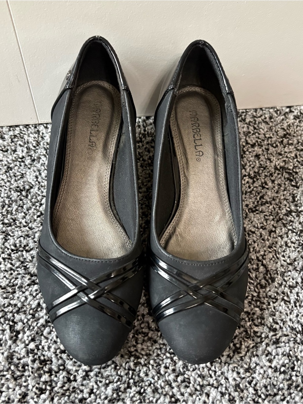 MARBELLA Flex Black Closed toe Low 2” Heels Wedges Business Casual size 6.5